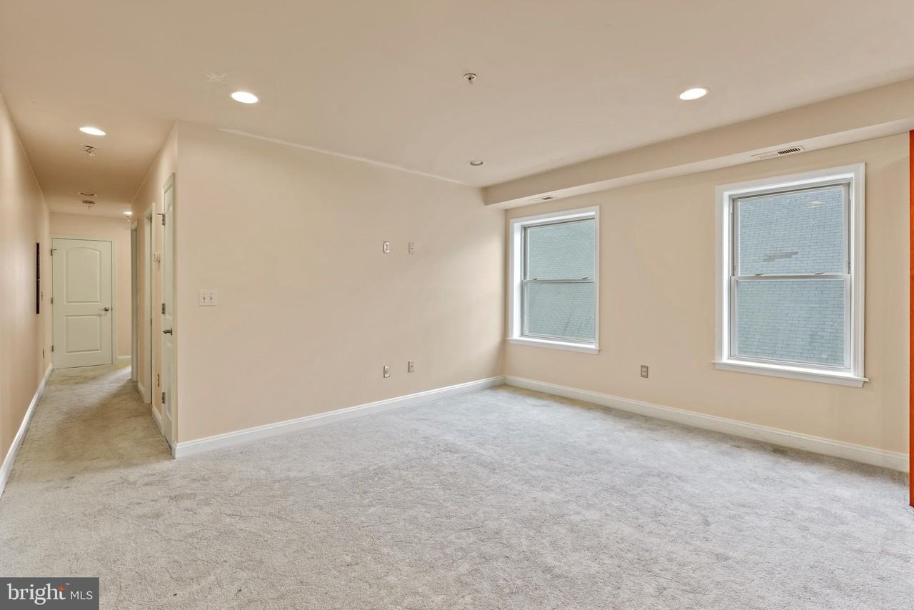 922 Madison St Nw #304 - Photo 6 of 19