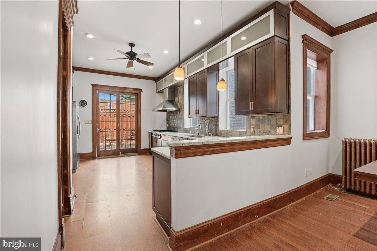 3009 11th St Nw - Photo 4 of 23