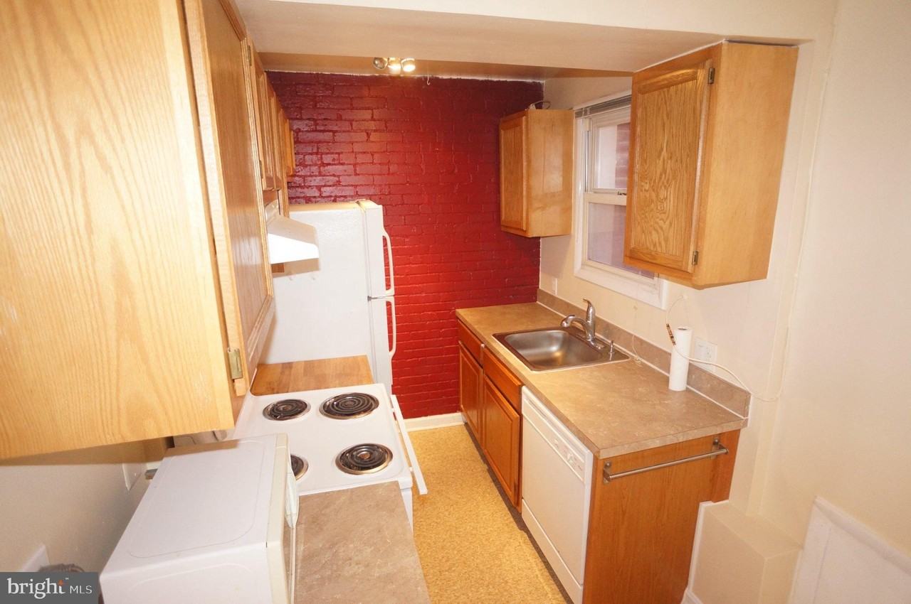 471 M St Nw #A - Photo 3 of 14