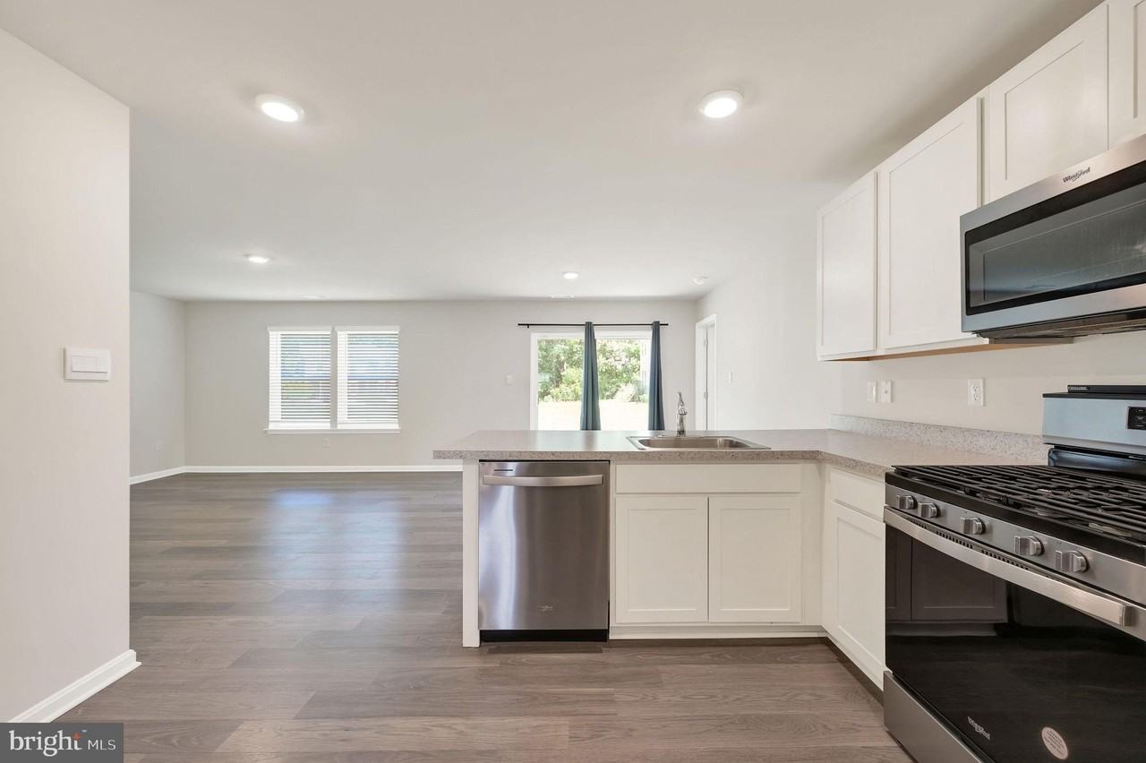 13 Casterline Ct - Photo 3 of 13