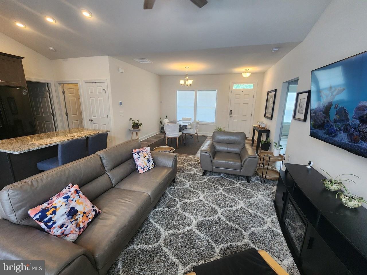 26017 Starboard Dr - Photo 4 of 25