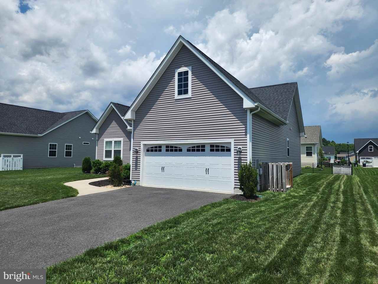 26017 Starboard Dr - Photo 6 of 25