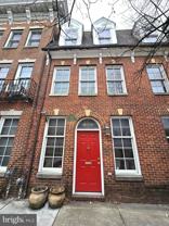 704 S Bond St - Photo 1 of 1