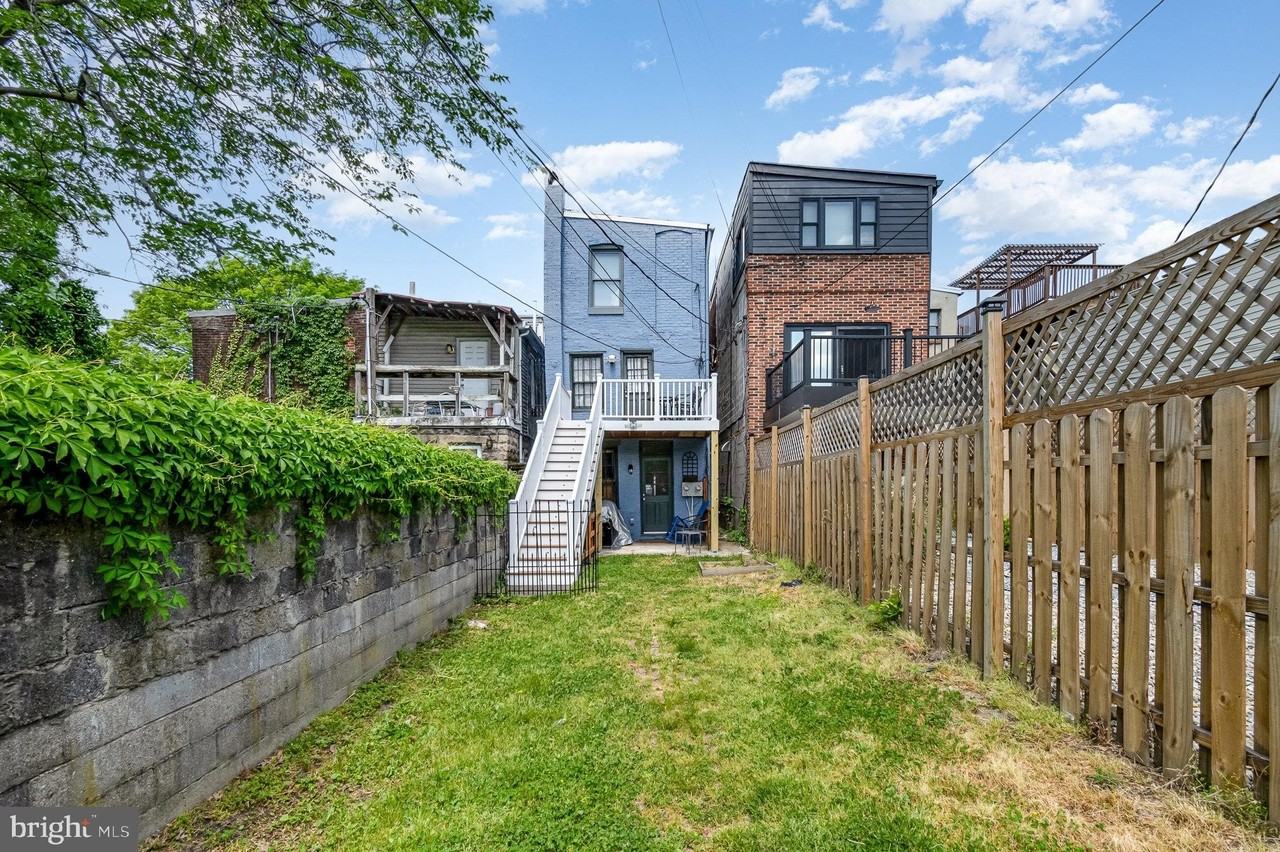 677 Washington Blvd #B - Photo 3 of 7