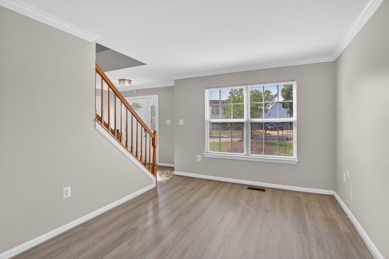 4315 Castletower Ct - Photo 5 of 25