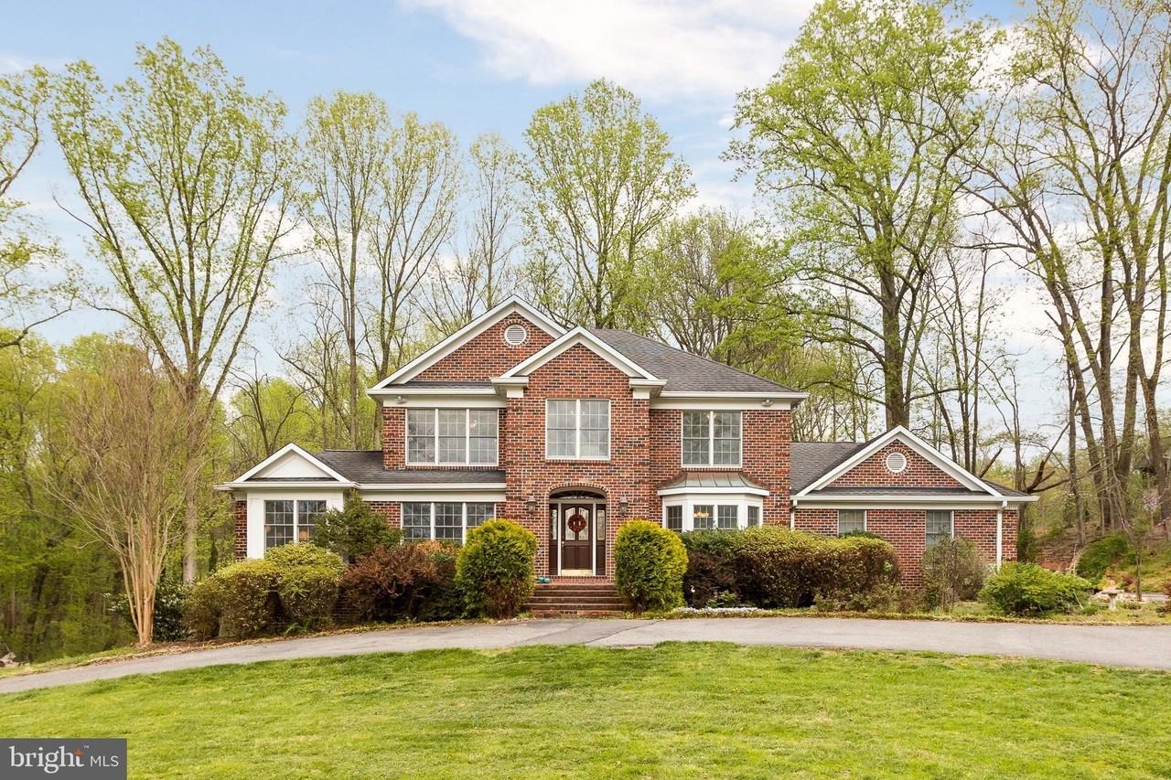 13576 Highland Rd - Photo 4 of 50