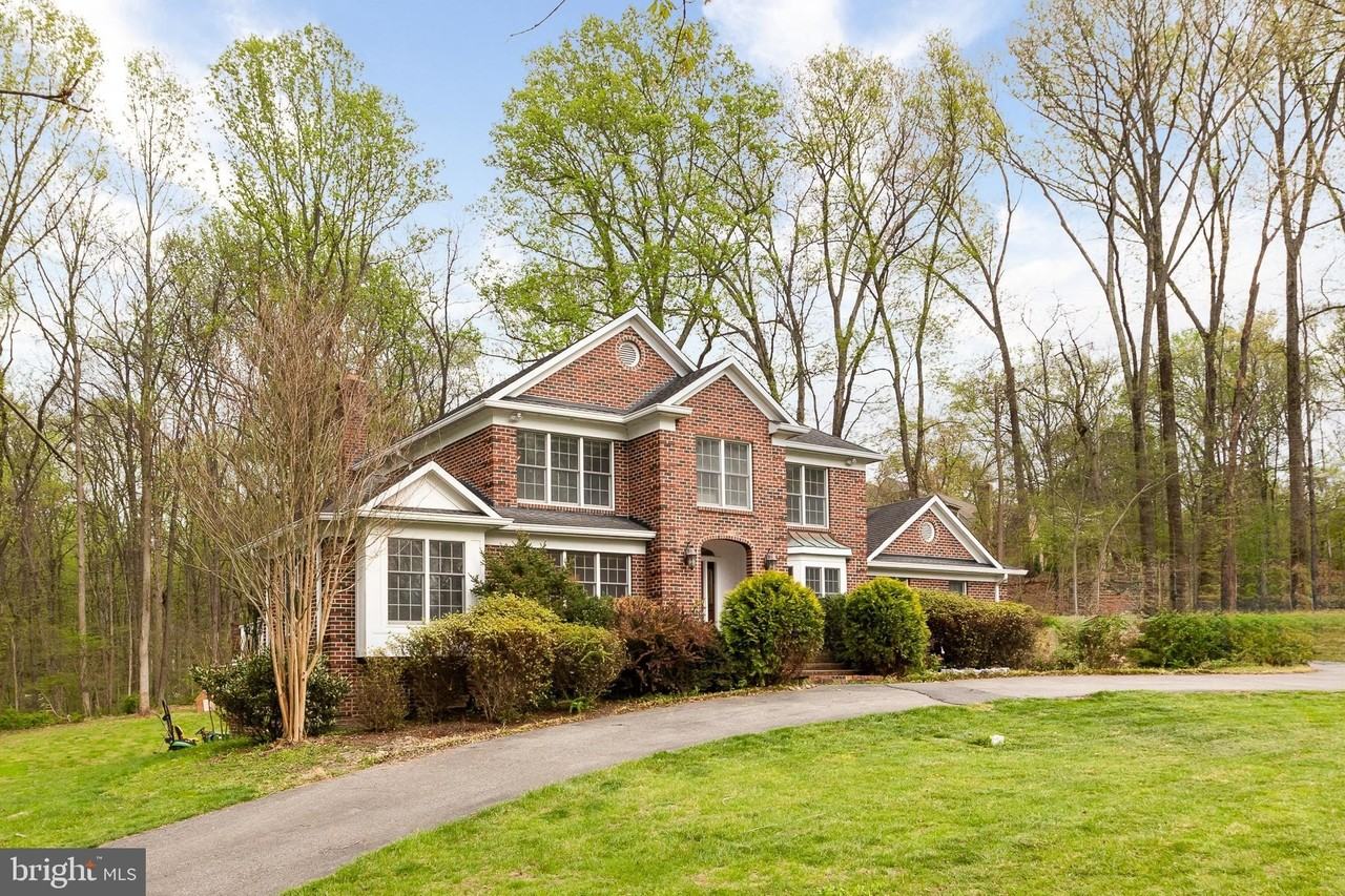13576 Highland Rd - Photo 7 of 50