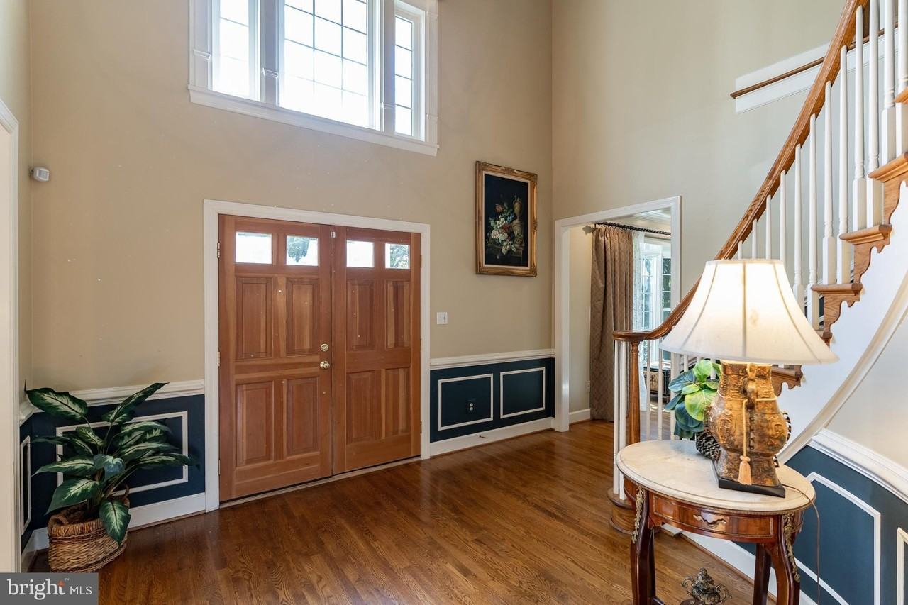 10117 Meyer Point Ter - Photo 3 of 32