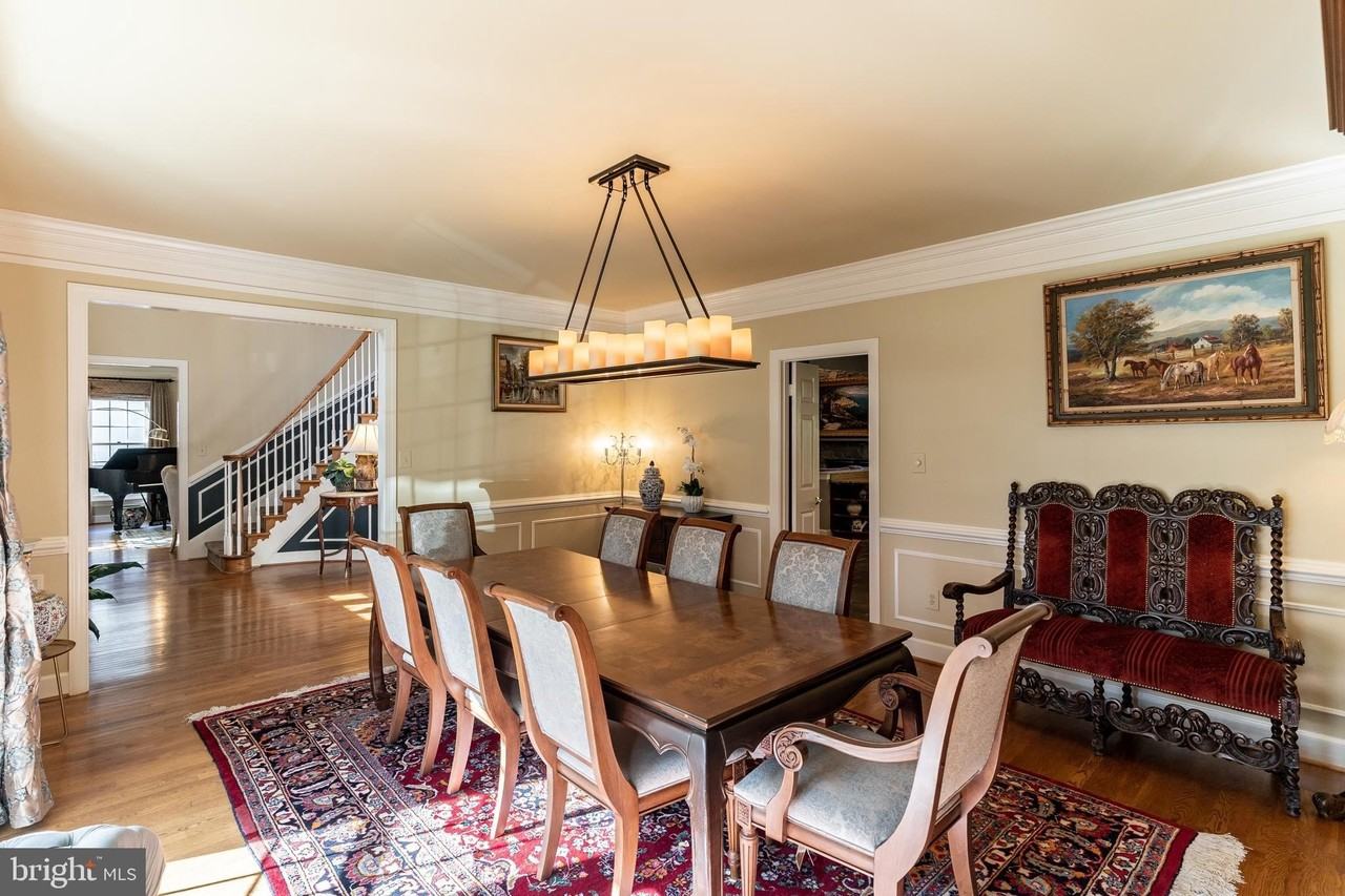 10117 Meyer Point Ter - Photo 6 of 32