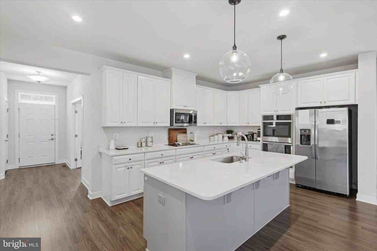 21839 Clarksburg Rd - Photo 7 of 39