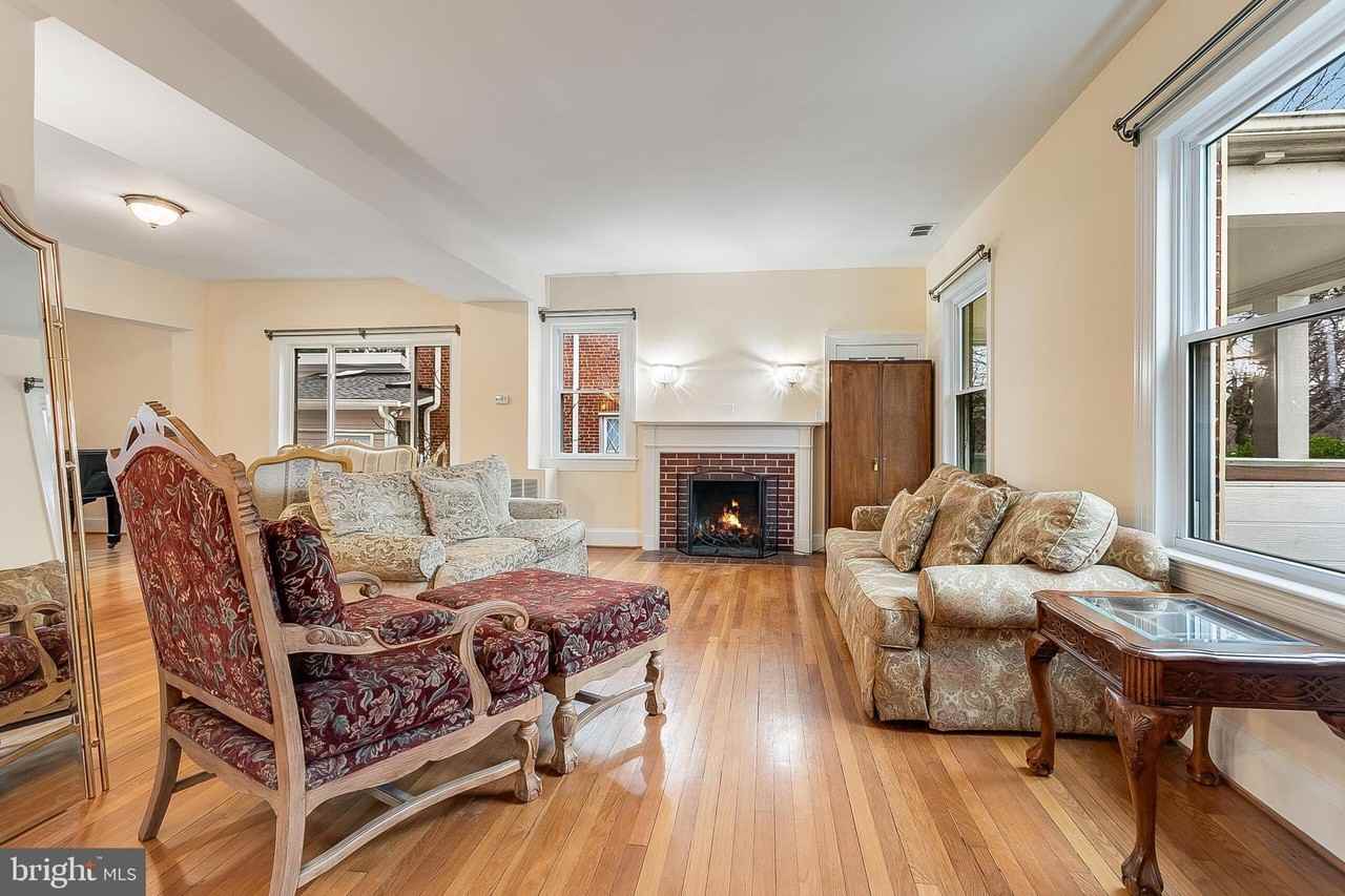 4604 Nottingham Dr - Photo 3 of 35
