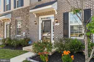 featured image of 7713 Presidential Pkwy