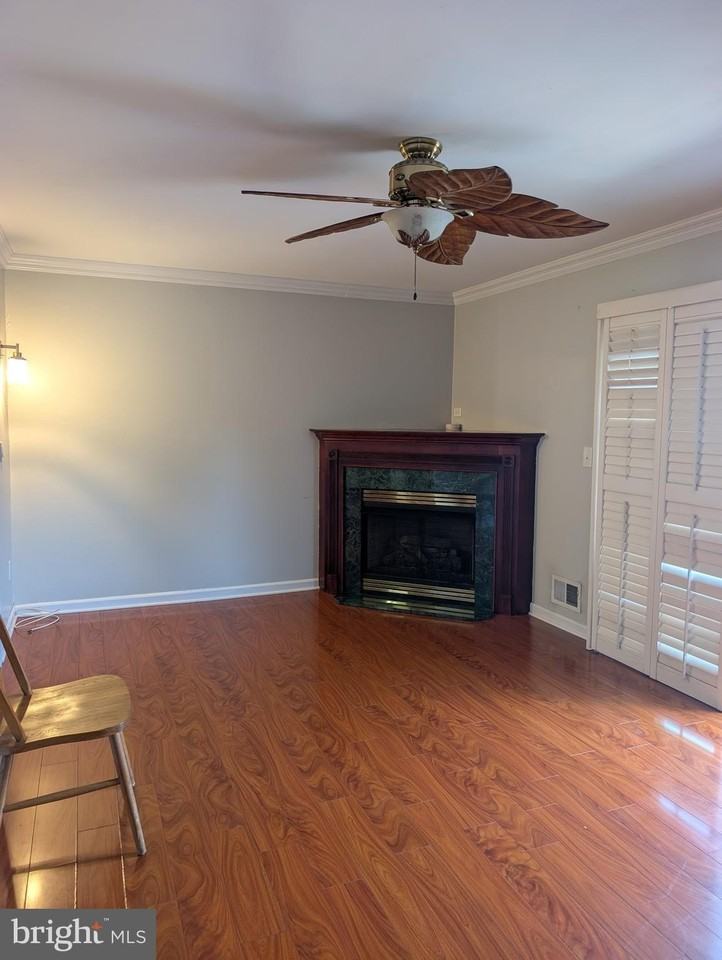 44 W Constitution Dr - Photo 4 of 18