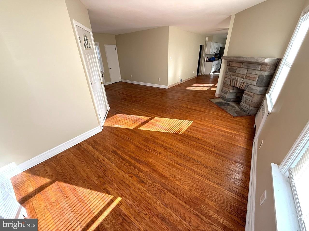 122 Penn Ave #1 - Photo 3 of 13