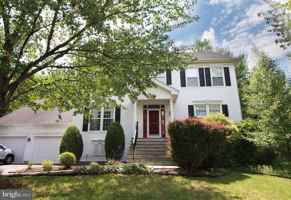 featured image of 15 Kentsdale Dr