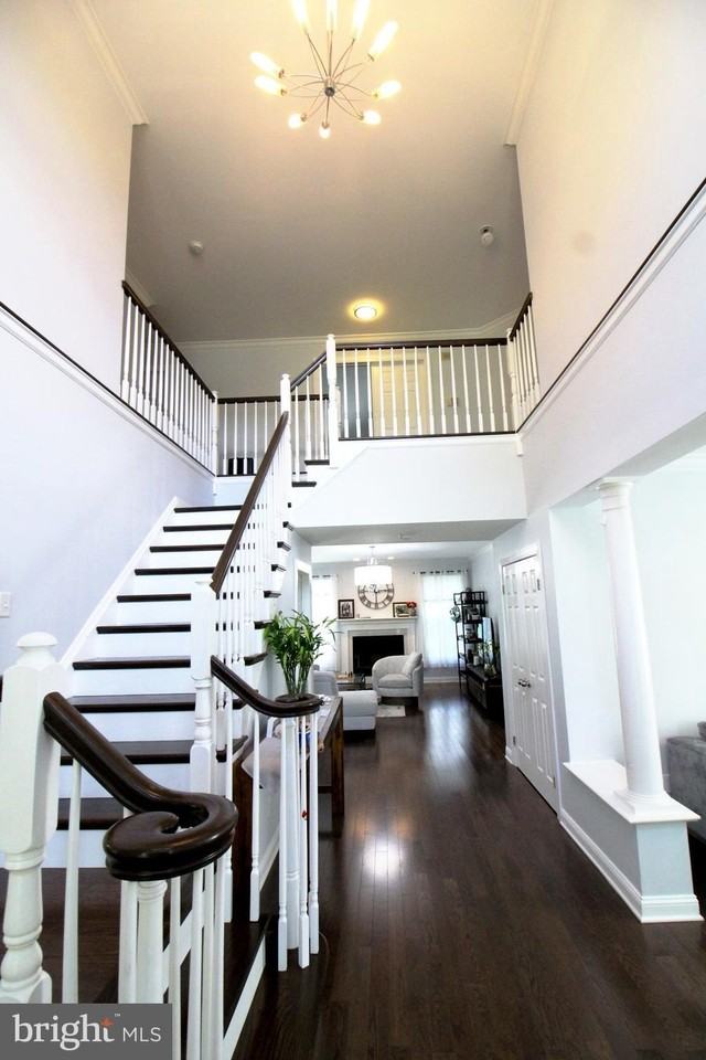 15 Kentsdale Dr - Photo 2 of 50