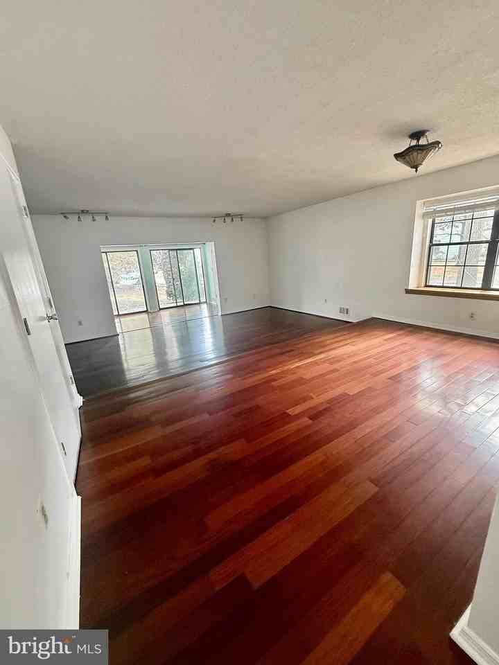 9 Latta Ct - Photo 4 of 23