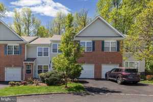 featured image of 302 Wellington Park Dr