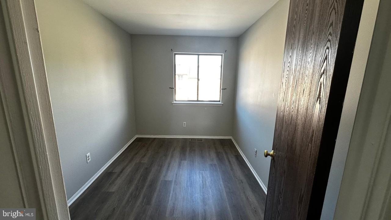 44 Rickmar Ln - Photo 5 of 13
