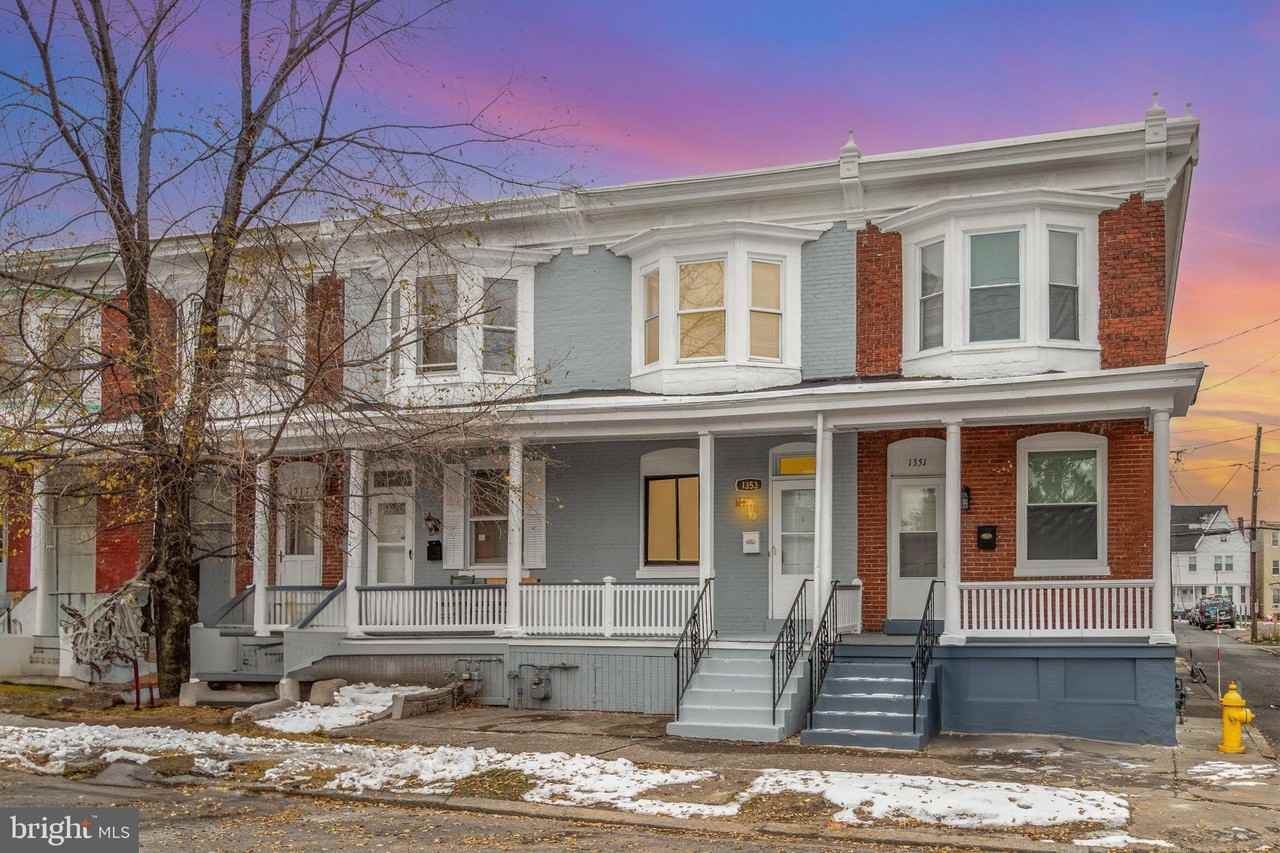 1353 Howard St - Photo 3 of 27