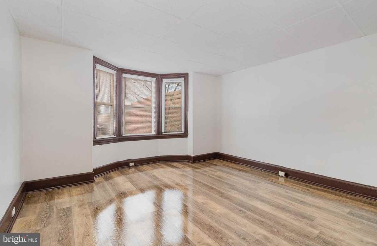 1353 Howard St - Photo 4 of 27