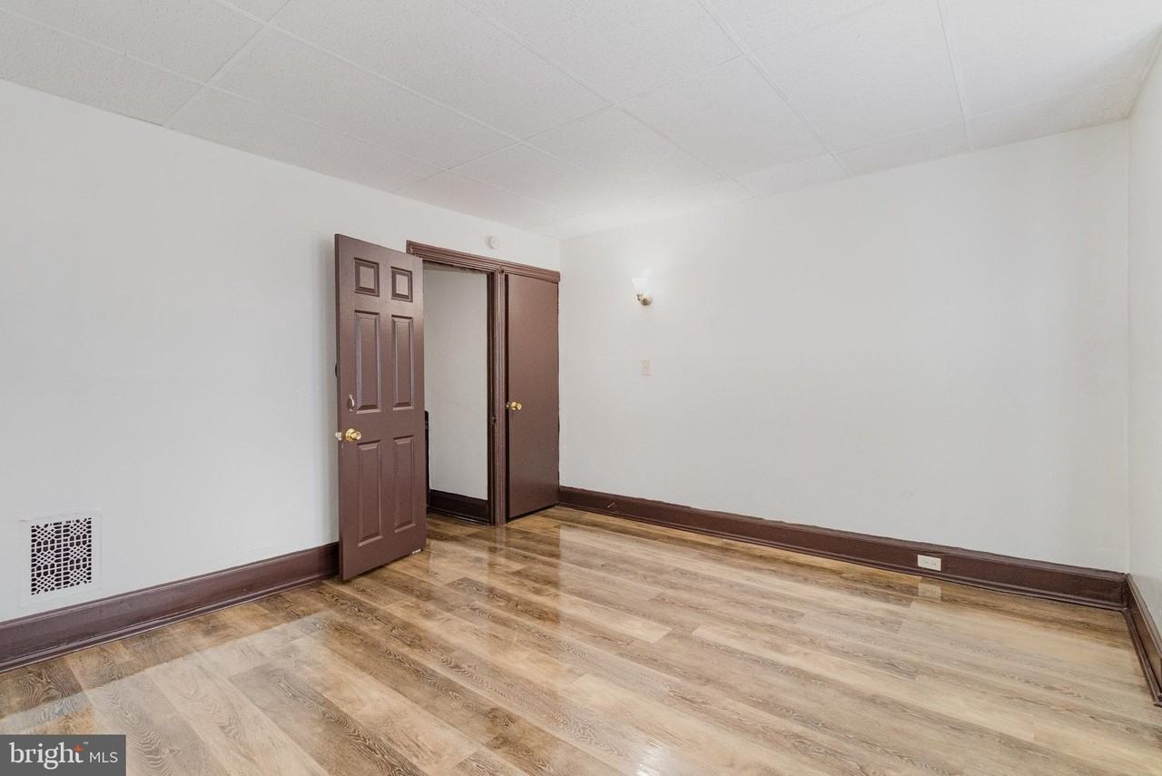 1353 Howard St - Photo 5 of 27