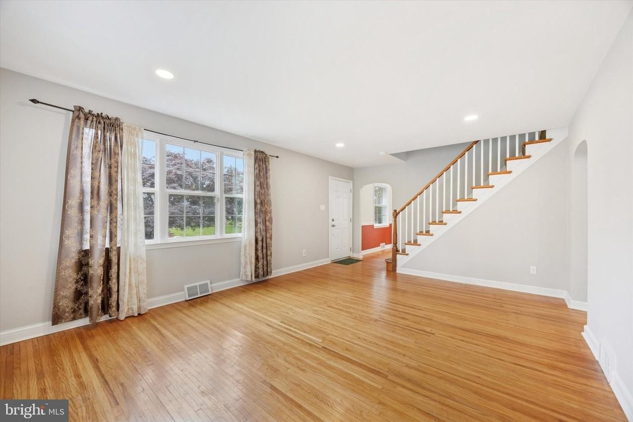 116 Walnut Hill Ln - Photo 3 of 15