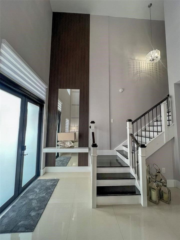 14680 Sw 17th St - Photo 7 of 8
