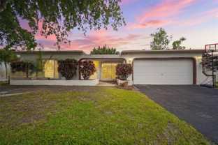 920 Nw 92nd Ave - Photo 1 of 1