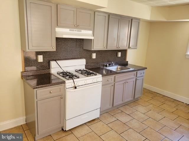 4836 Rorer St - Photo 2 of 7