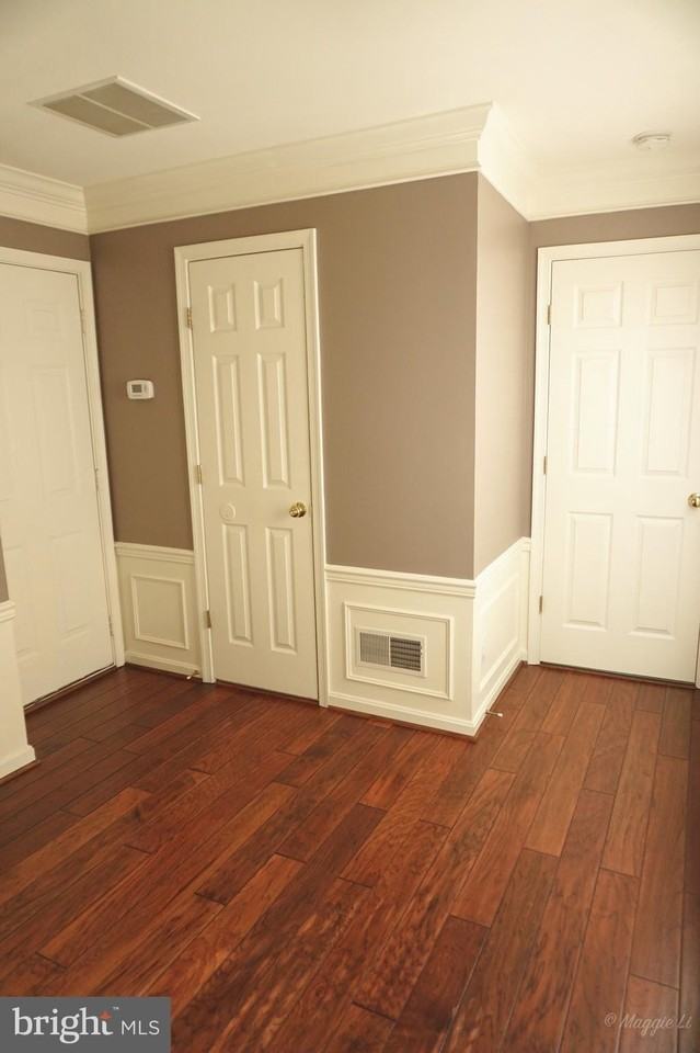6004 Lincolnia Rd - Photo 5 of 17