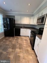 5633 Independence Cir - Photo 1 of 1