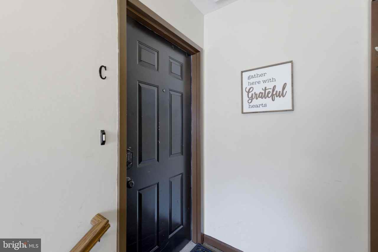 10208-C Ashbrooke Ct #19 - Photo 2 of 43