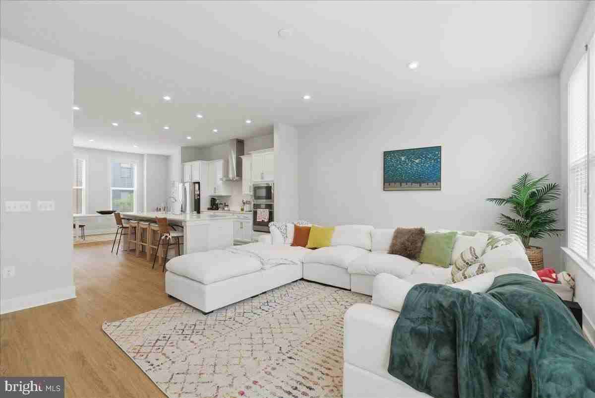 2315 Liberty Loop - Photo 7 of 39