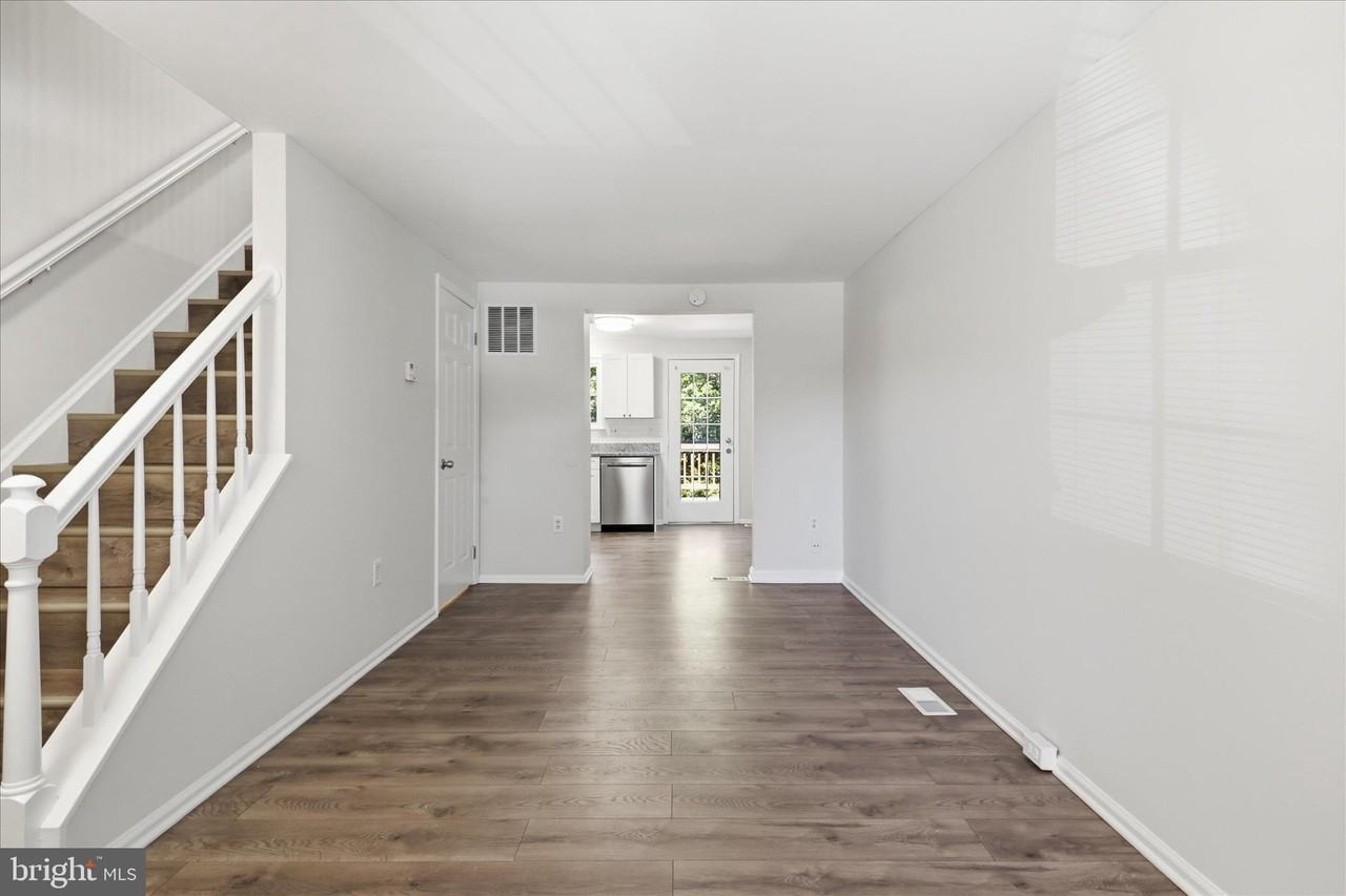 42 Alden Ct - Photo 5 of 33