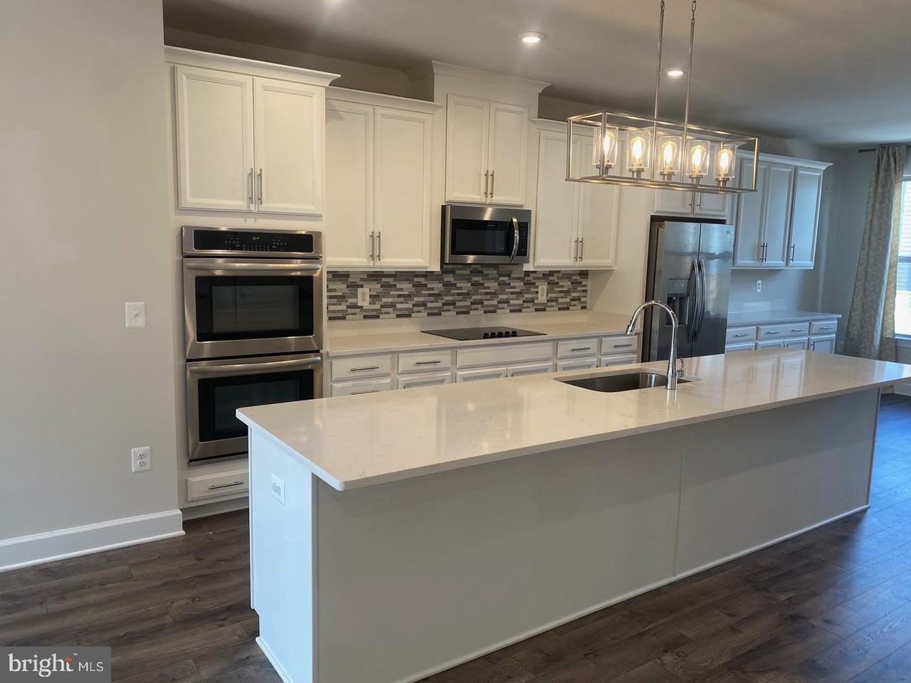 10587 Ratcliffe Trl - Photo 3 of 19