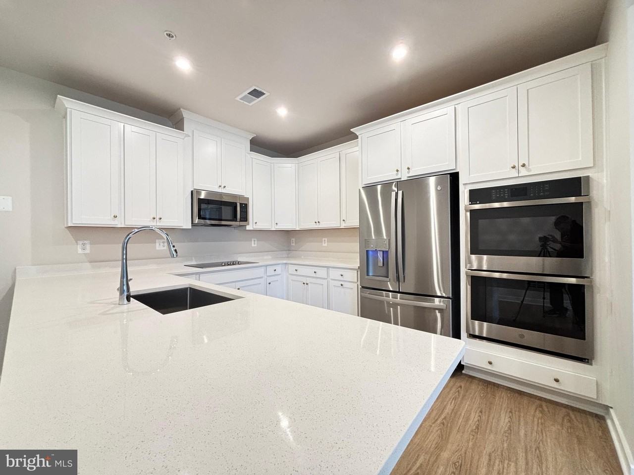 1104 Dabney Dr #A - Photo 2 of 27