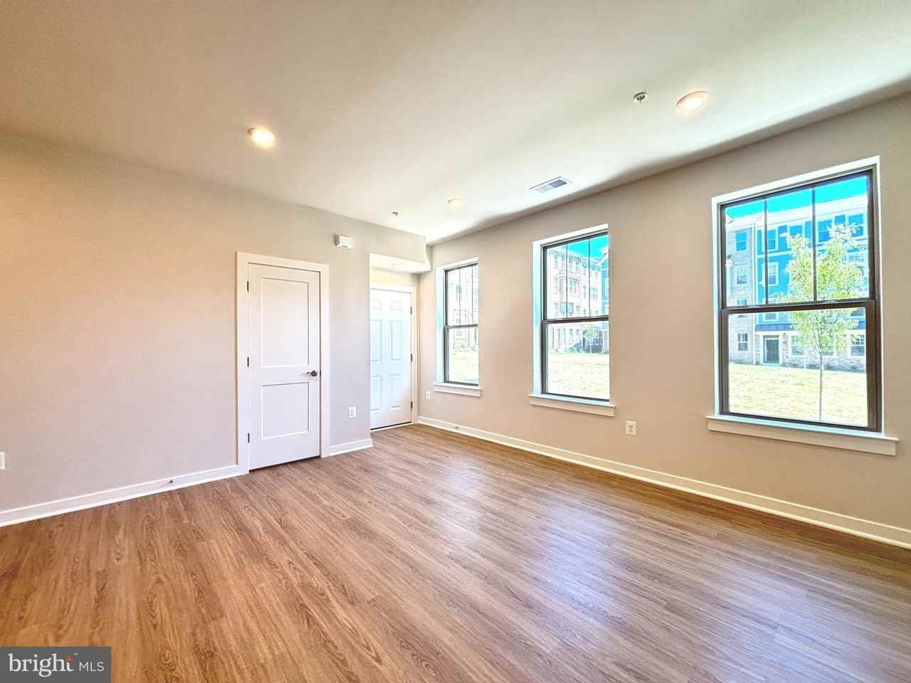 1104 Dabney Dr #A - Photo 6 of 27