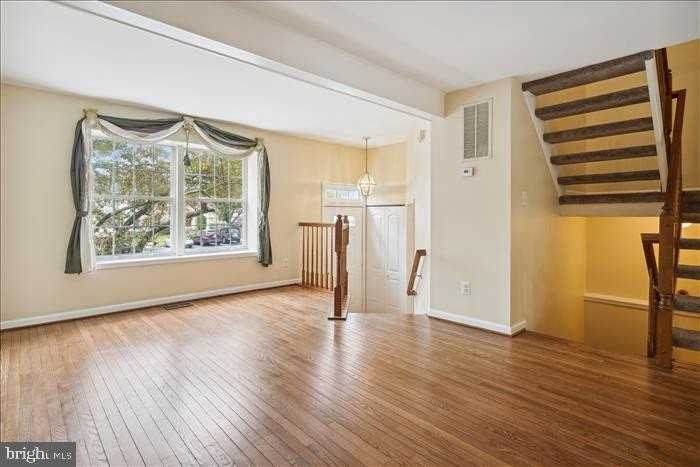 12938 Freestone Ct - Photo 7 of 23