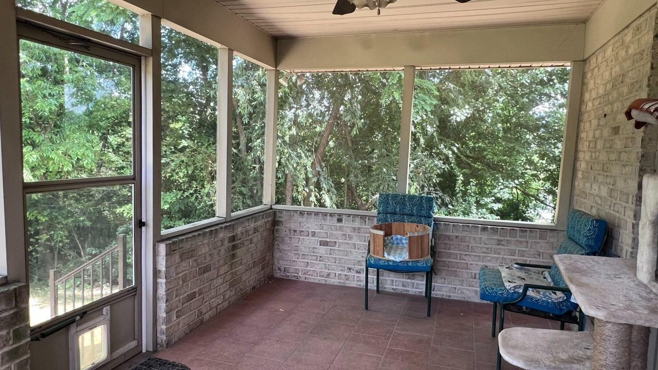124 Fairground Rd - Photo 7 of 9