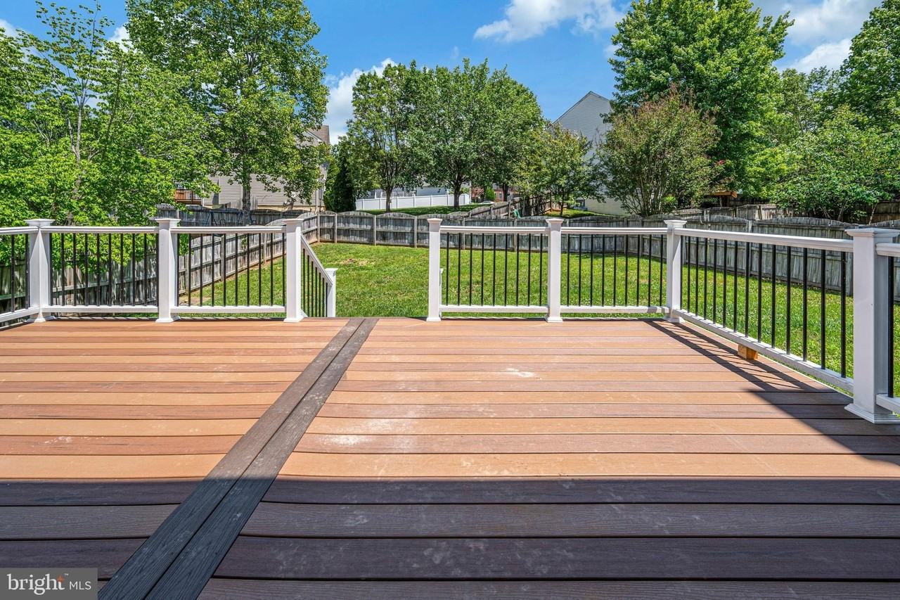 33 Saint Williams Way - Photo 3 of 39