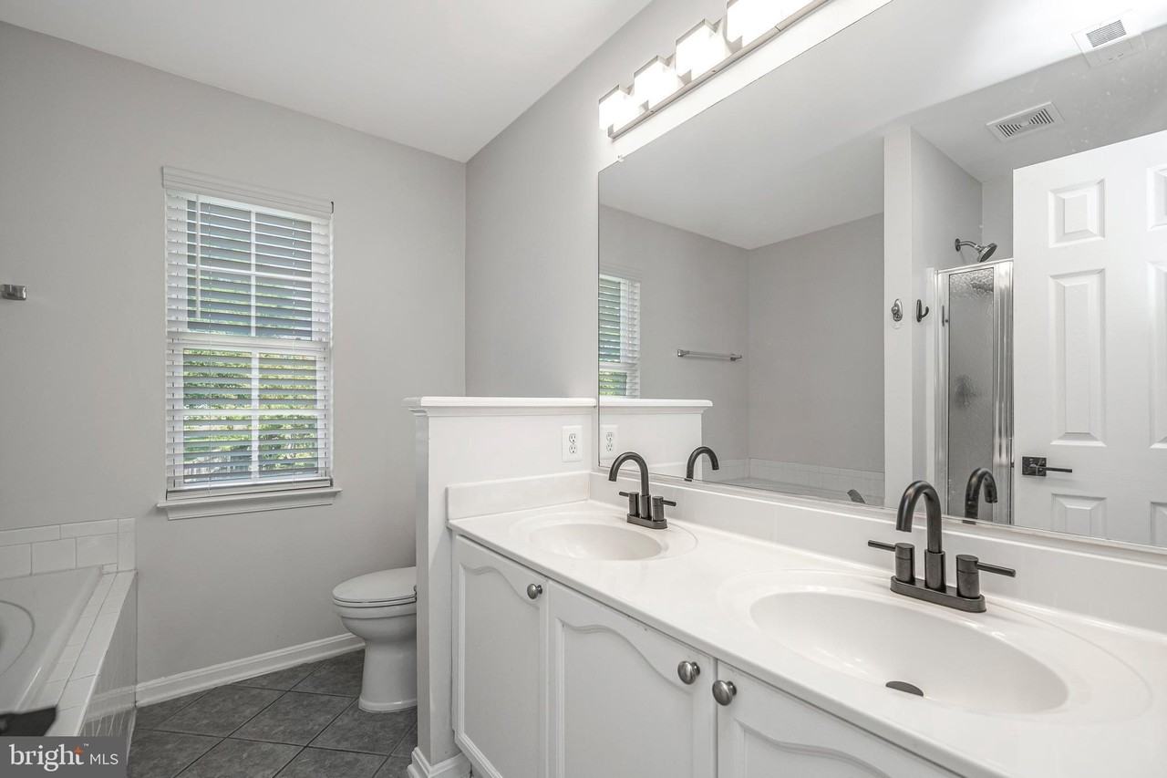 33 Saint Williams Way - Photo 4 of 39