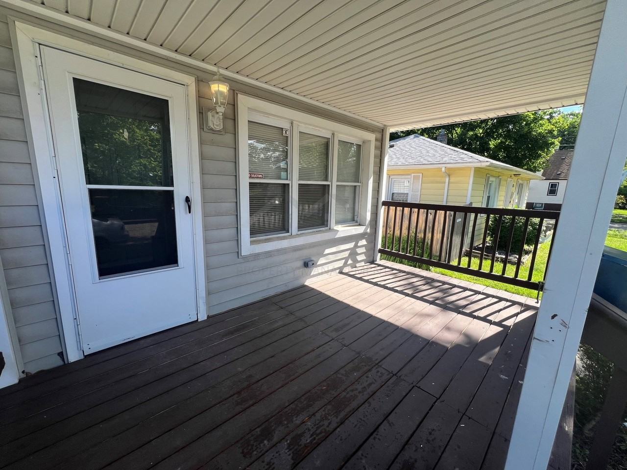 429 E Milton Ave - Photo 2 of 8