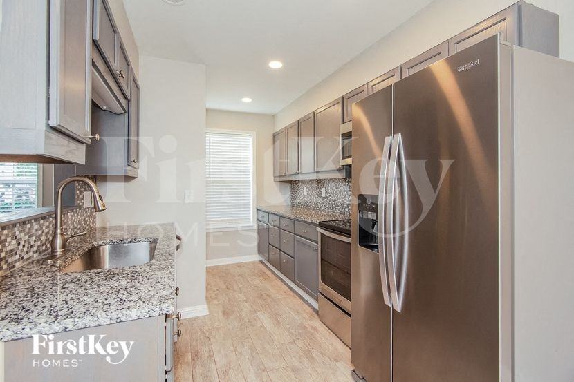 3113 Strong Box Ln - Photo 7 of 15