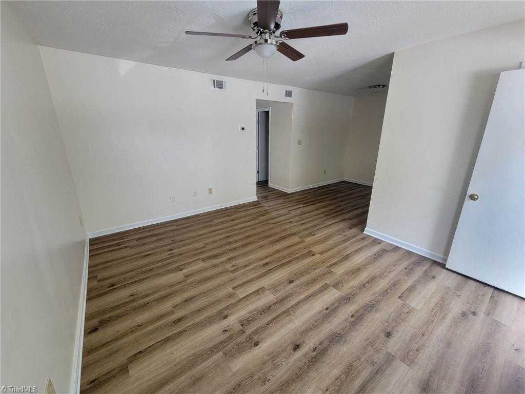 3985 Nc Highway 268 E - Photo 2 of 12