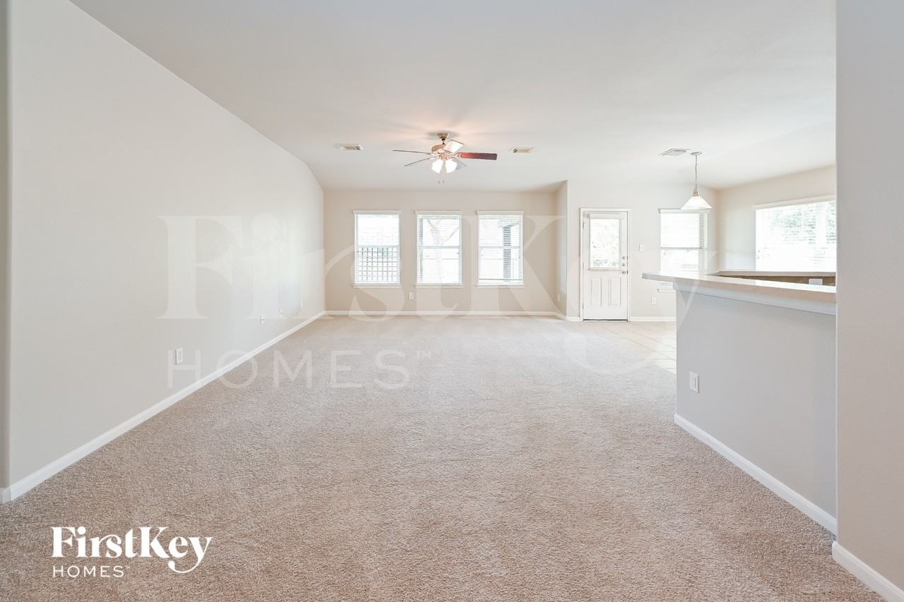 2729 Domenico Ln - Photo 2 of 16