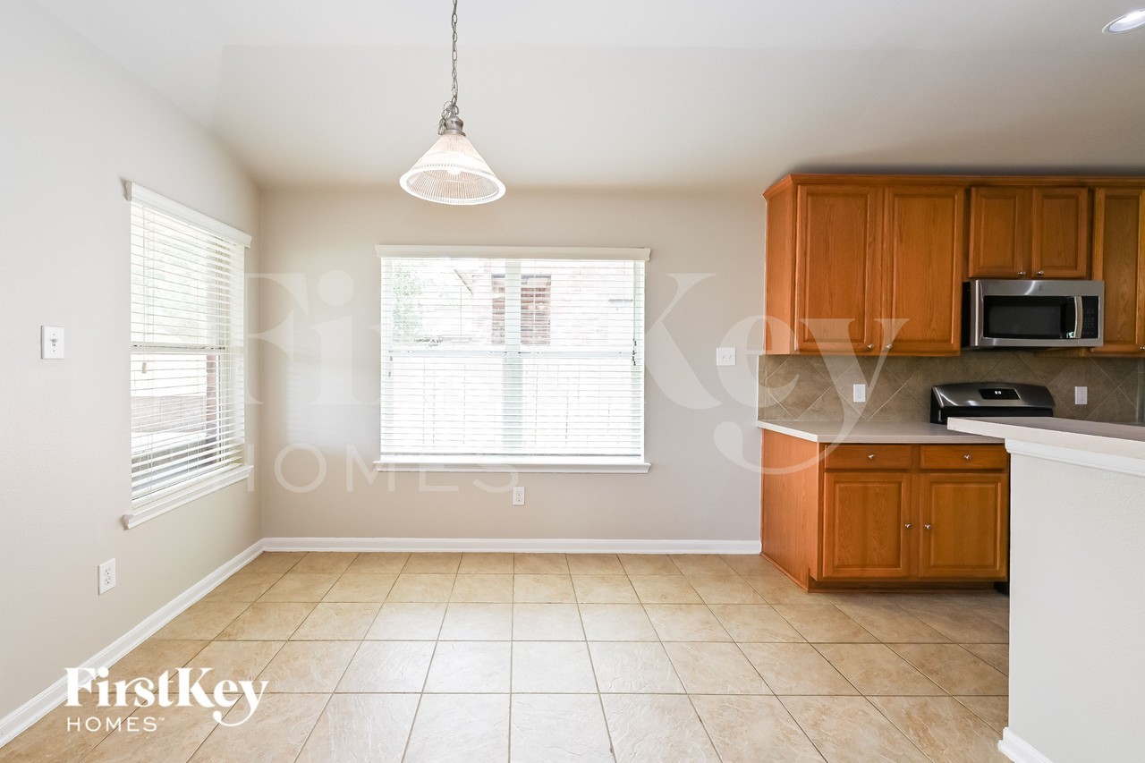2729 Domenico Ln - Photo 7 of 16