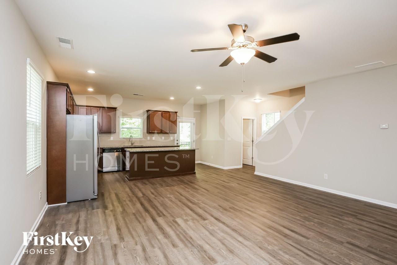 19 Ruthie Ln N - Photo 4 of 15