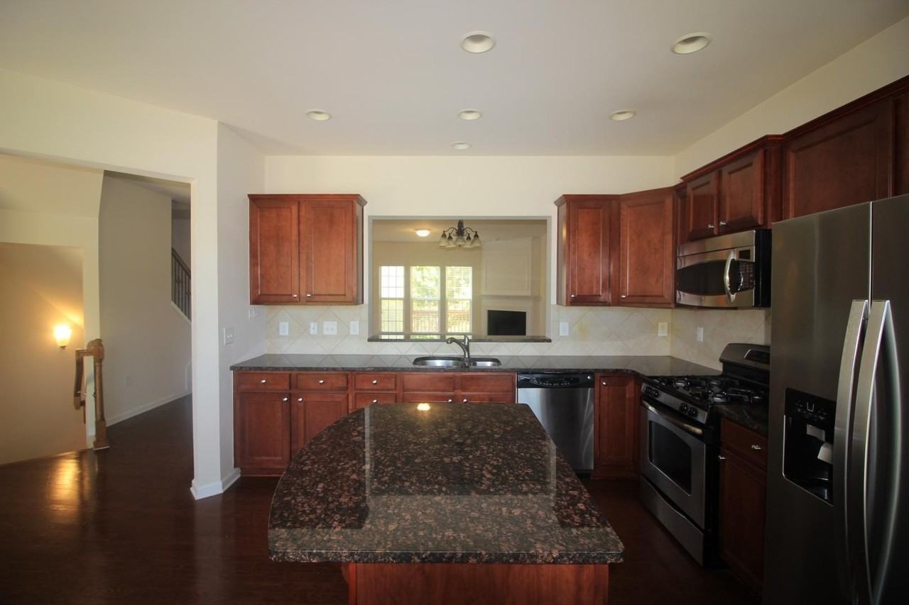 8809 Macedonia Lake Dr - Photo 7 of 26