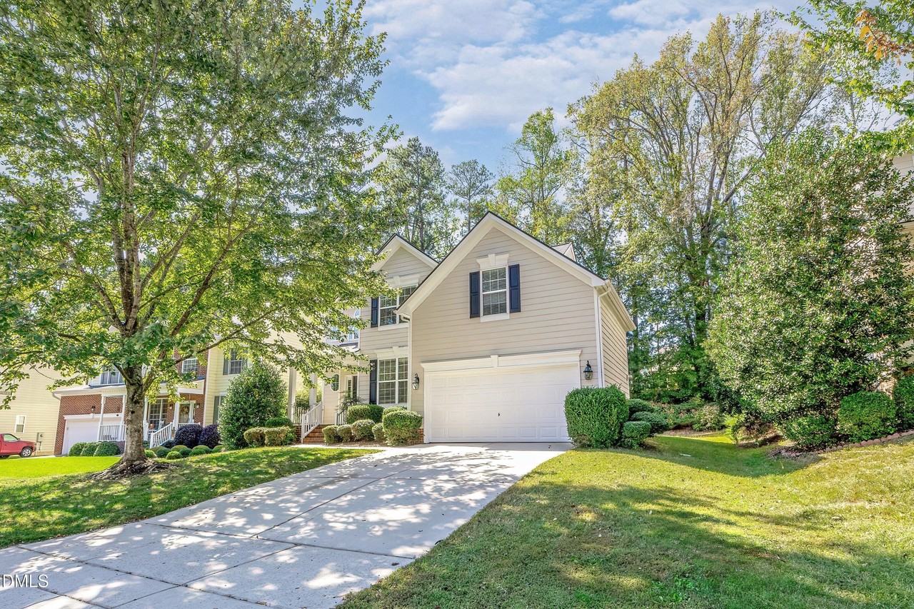 2103 Templeton Gap Dr - Photo 3 of 43